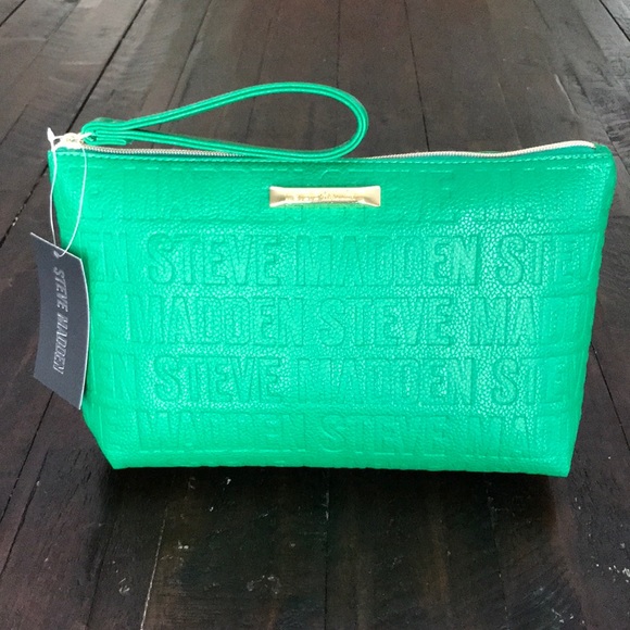 steve madden weekend pouch